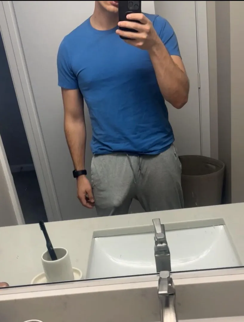 Should I answer the door like this.