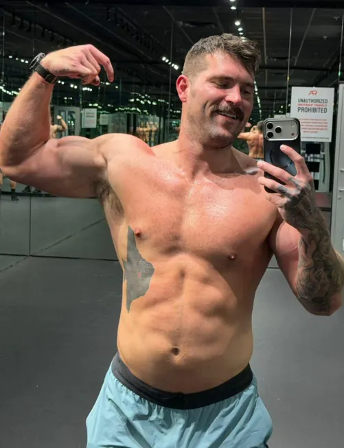 Should I keep the arm up or make you earn it