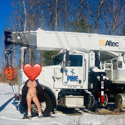 Showing my support for the lineman.  Keep up the good work guys!