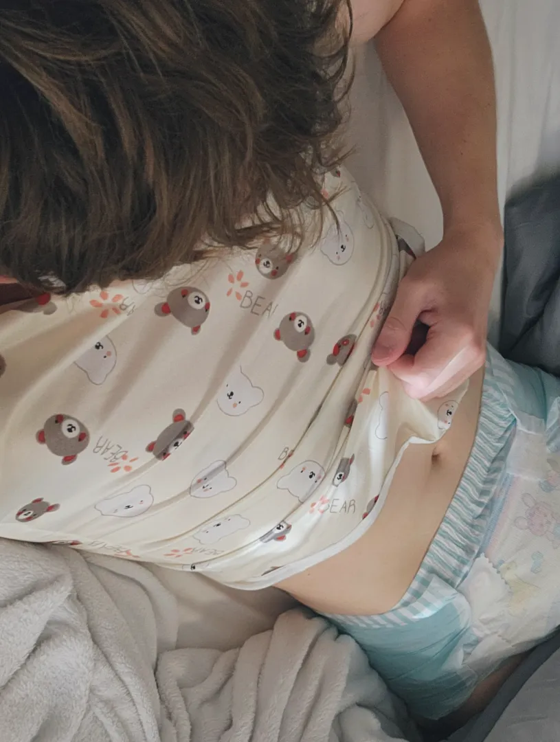 Showing off my dry diaper! (but not for long hehe )