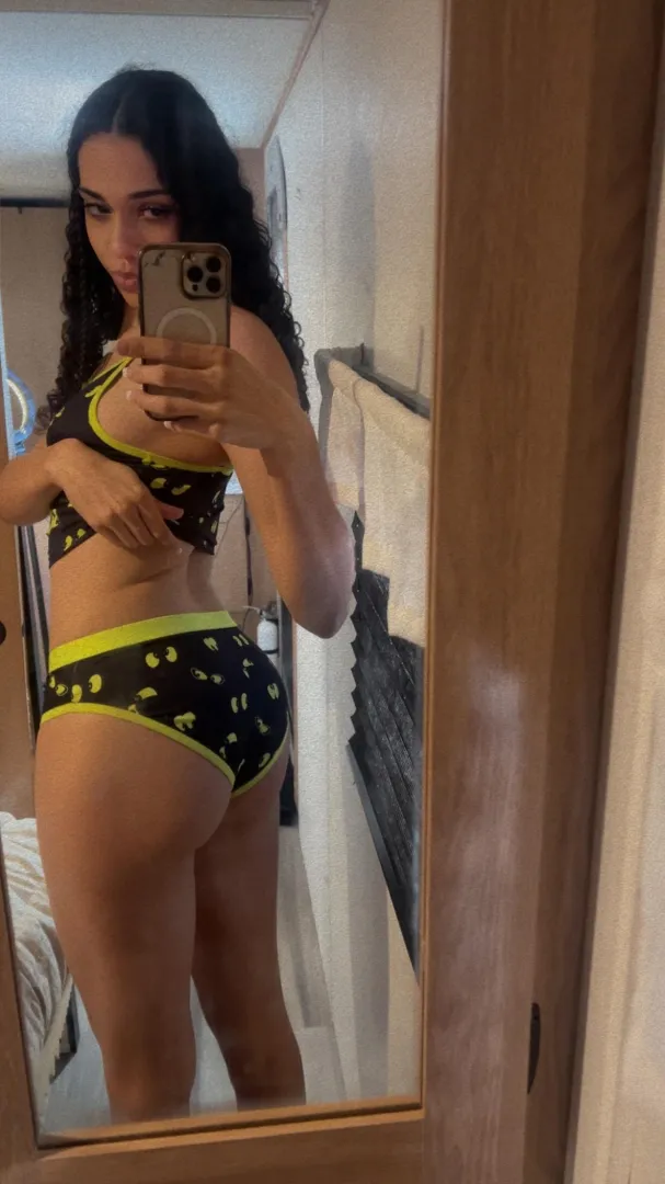 Showing off the back side of this cute set