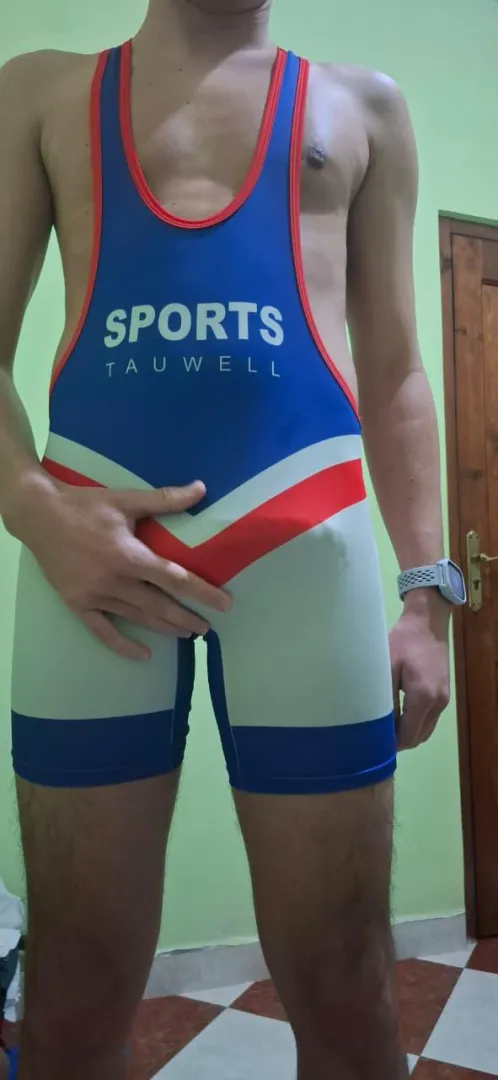 singlet make me horny