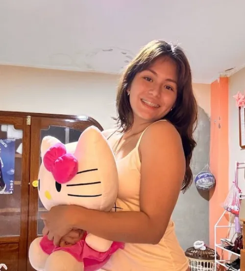 Slim thick to THICK thick.  Gimme both versions