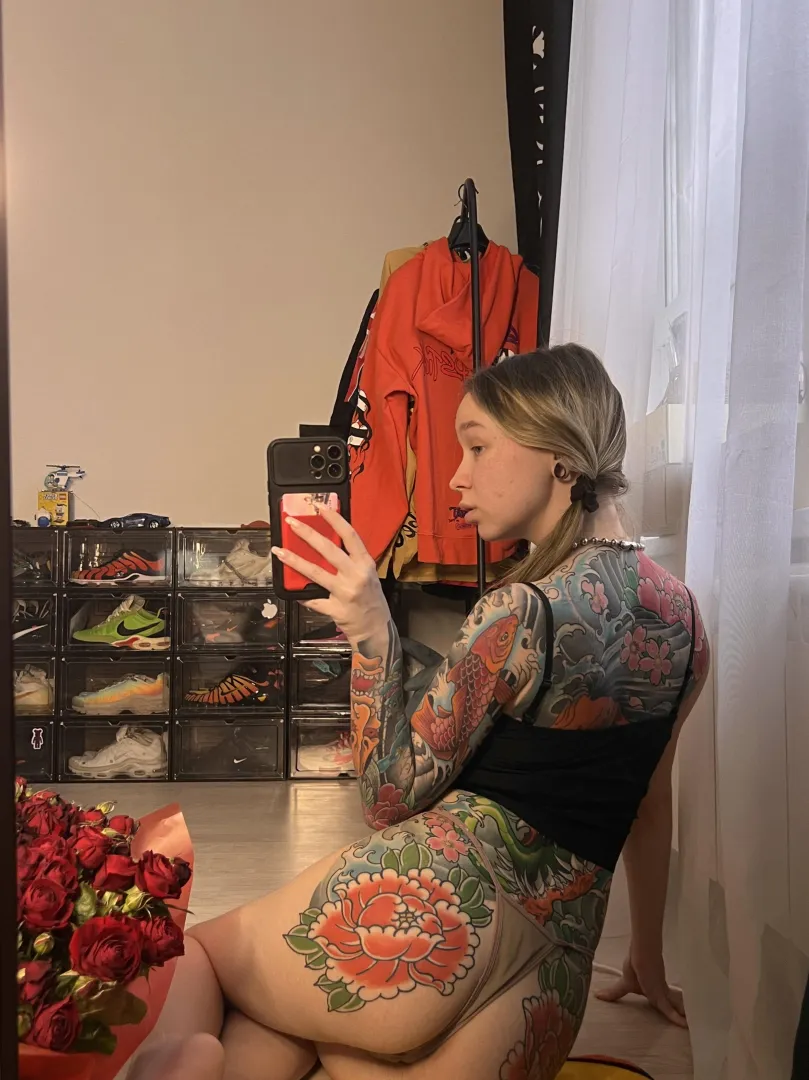 smash or pass for my tattoed back?