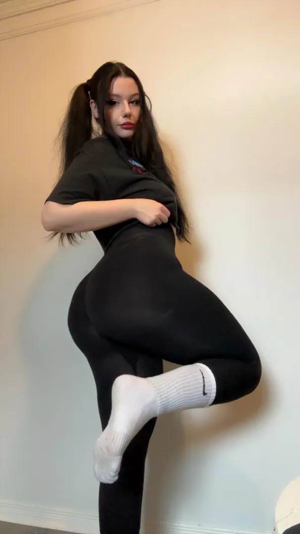 Smelly gamer girl socks 