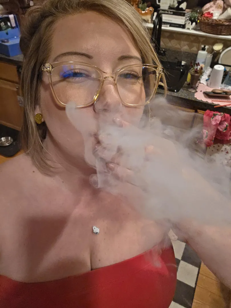 Smoke Sesh Before Dinner