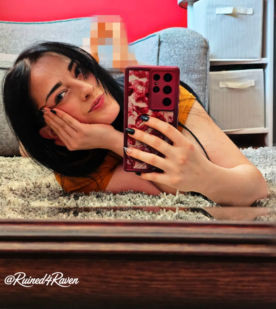 So fucking weak for my pixelated feet, I prefer you lovesick.