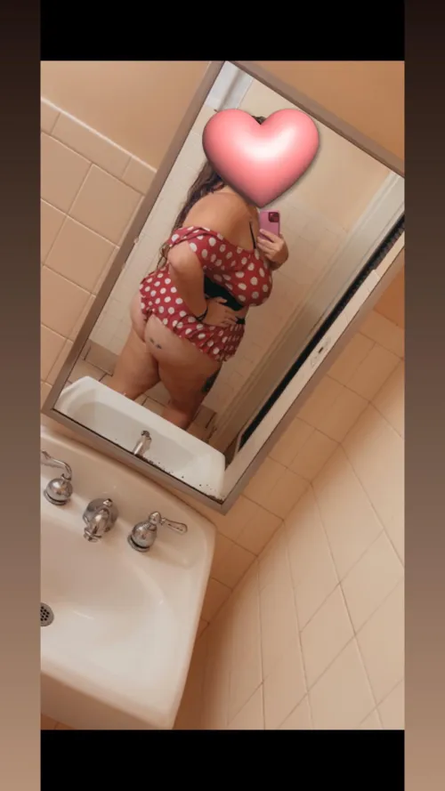 So ready to be back in the parks this summer! Then my first cruise in October. Lost this cute Minnie bikini in my move. Need to find another!