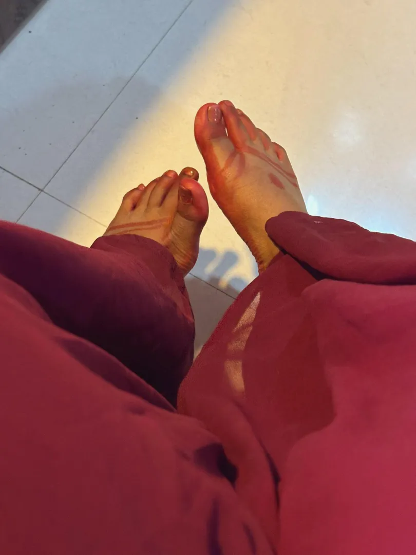 Soft as silk, pretty as prayer, my divine feet were made for worship✨