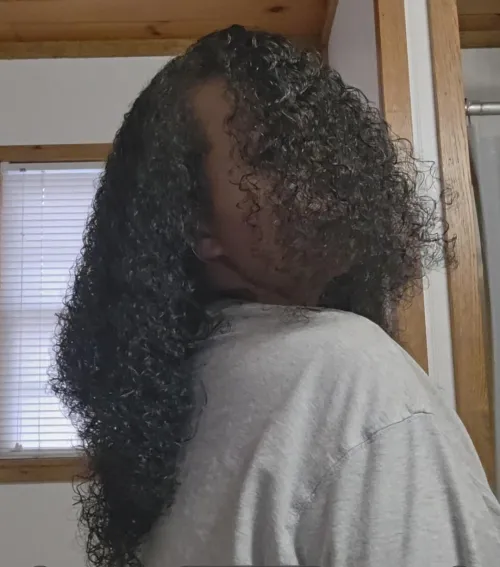 Some curls to brighten your day.