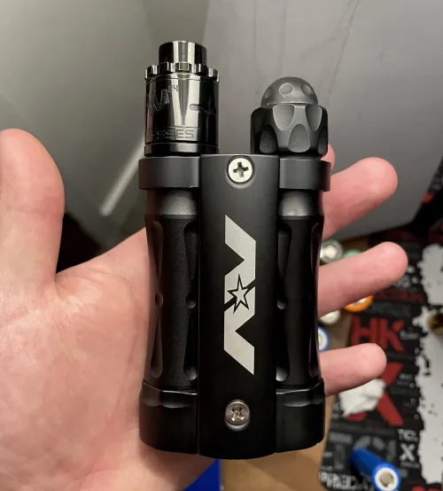 Some Hot Series action on the AvidLyfe Box 