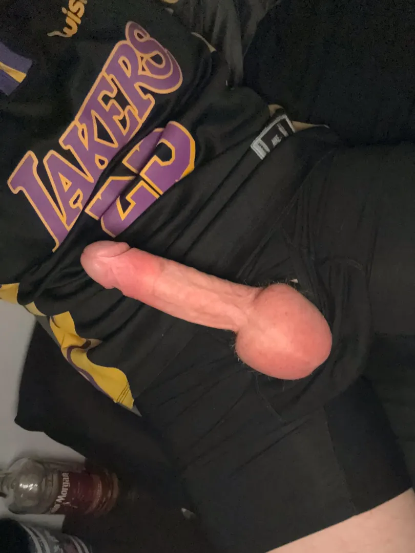 Southside straight but wants get a big facial