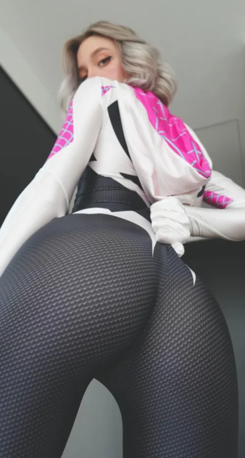 Spider Gwen by ShyVelvetRose