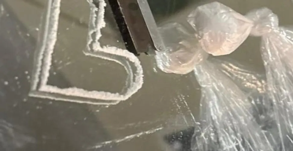 Spun high and horny asf? Dms are opened to all let’s get nasty and naughty