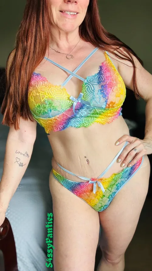 St. Paddy’s day sale. See pinned post. You deserve great things, and I have those things for you. Panties, gym clothing, premades and customs are waiting for you. [selling][usa] I’m Sass, a sassy, playful, quick witted, redheaded, 47yo MILF.