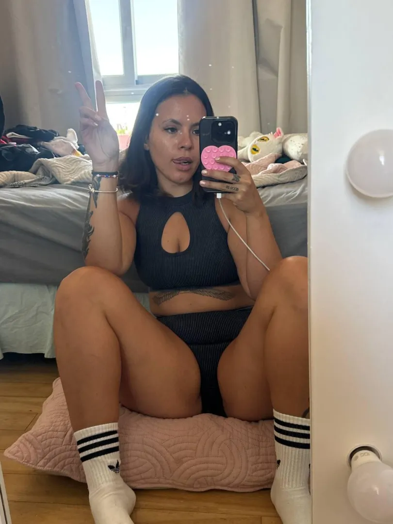 Stand on the floor where you belong and obey.