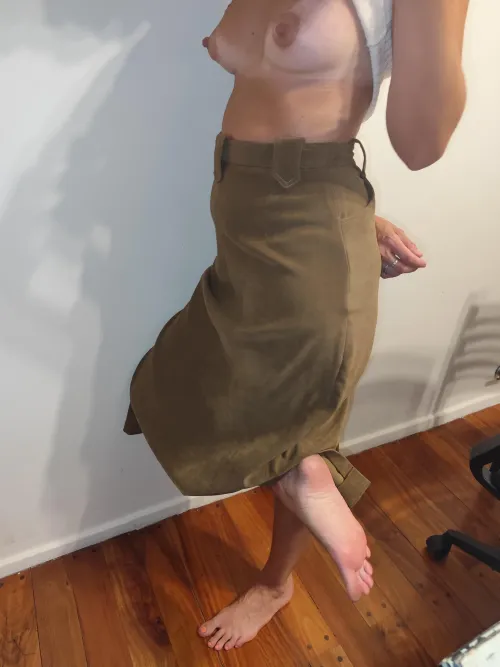 Start your week right… surrendered to my feet