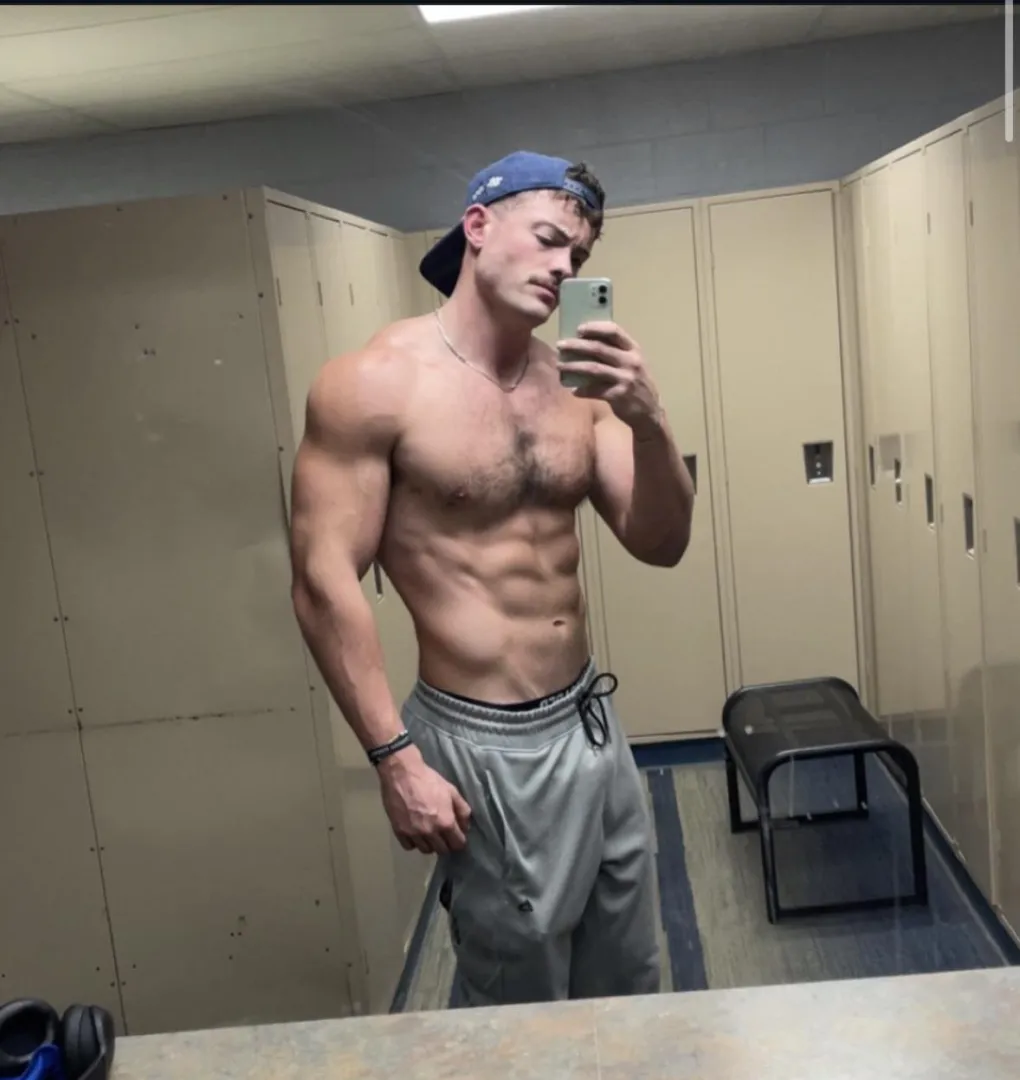 Starting shirtless, yall want a naked version?