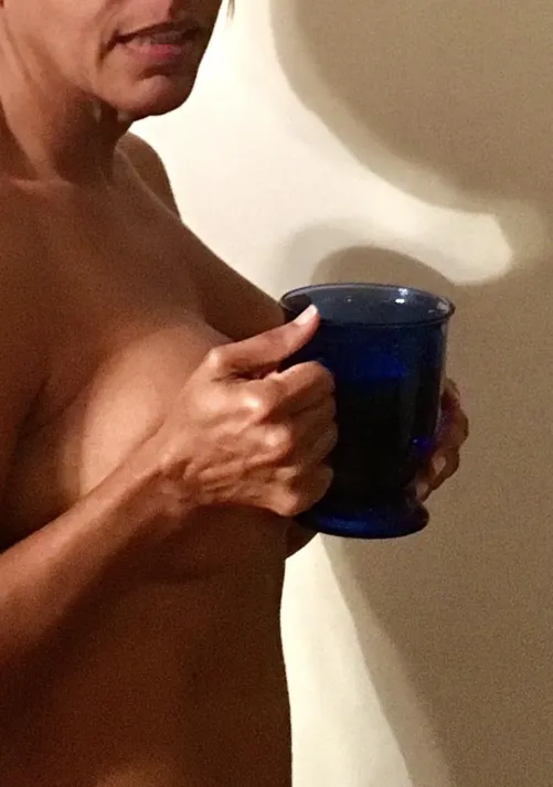 Starting the morning with coffee [WPC] ❌⭕️Mia