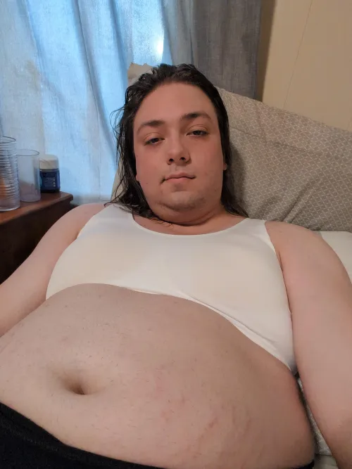 Starting to wear a maternity belt....