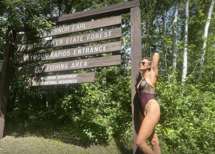 Strip show @ 9pm in Crivitz!!