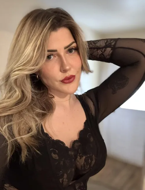 Stroke. Worship. Obey. Until there’s nothing left in that wallet of yours ‍