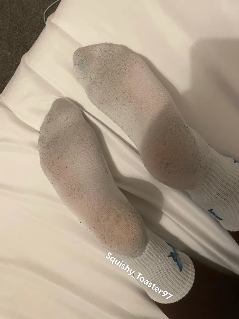 Strong vinegary scent guaranteed  Will you stick your face in them, use them down there  or make sock tea? 