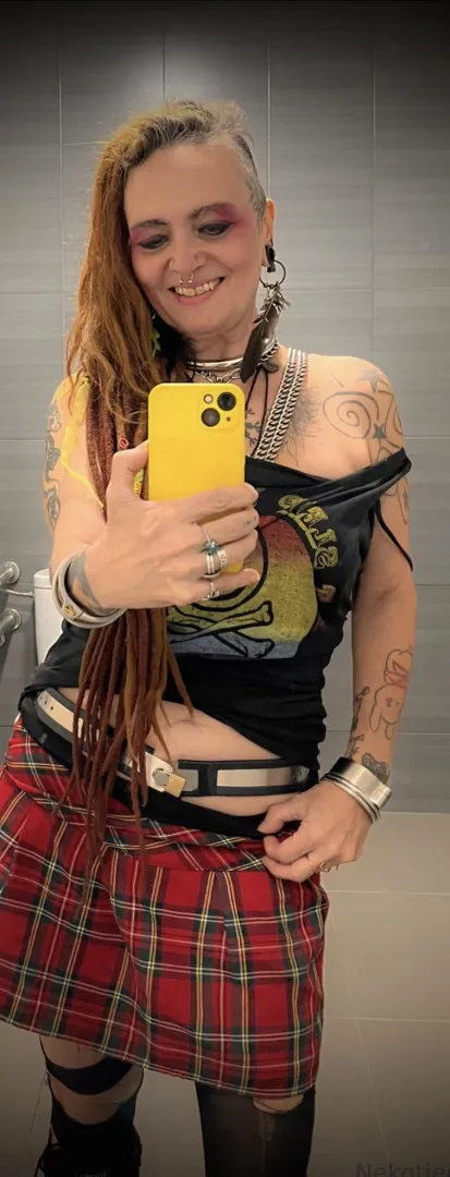 Structure is the highest form of art. This isn't just a belt,it's a statement of absolute ownership and discipline. Some seek freedom, but I find my power in the lock. Are you disciplined enough to respect the boundary?