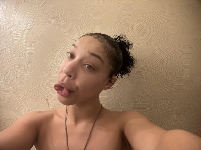 Subtle heat, clear vibe 