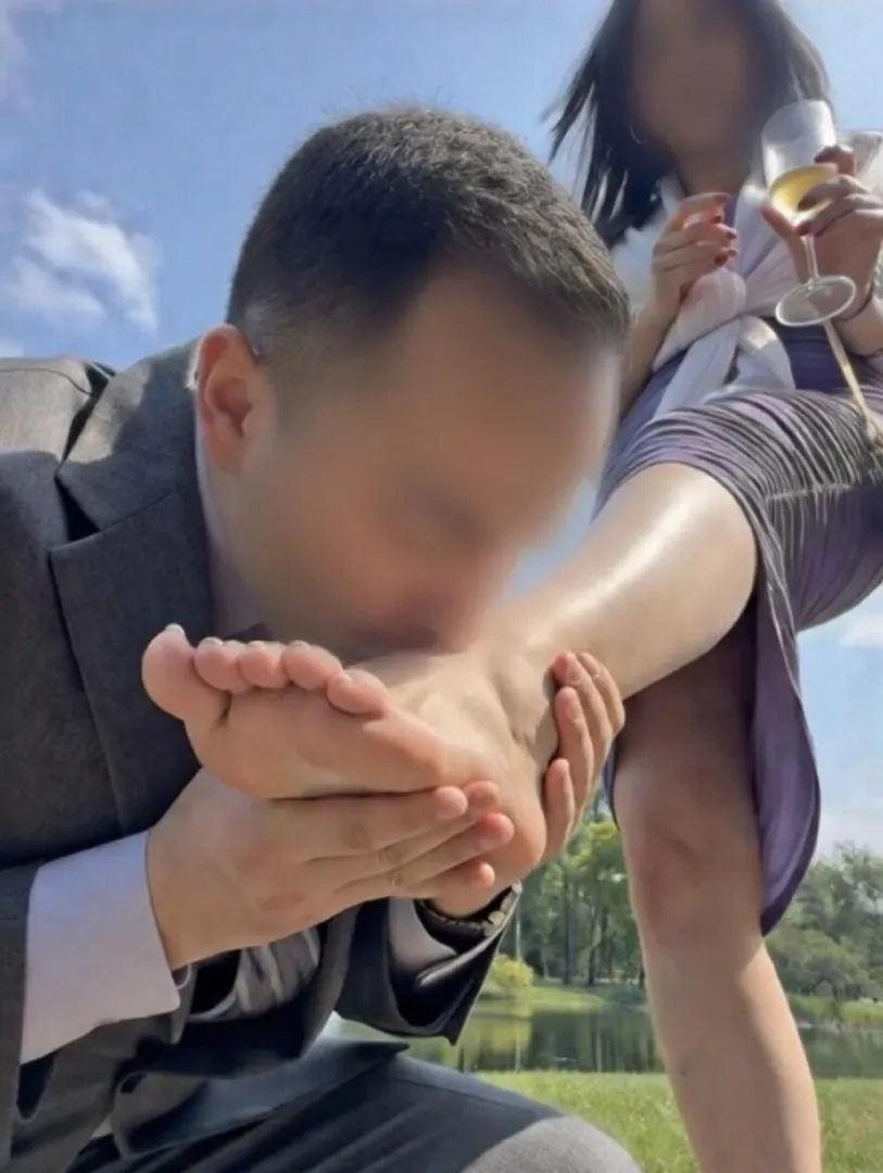 Such a good boy. Didn’t care that we were in public. He obeyed without question. Got down on his knees in a suit to kiss his owner’s feet.