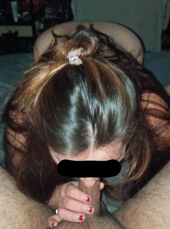 Sucking my hubby's cock lil a good slut