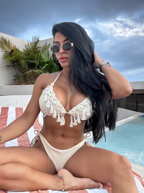 Summer helps me get more toned, can you tell?