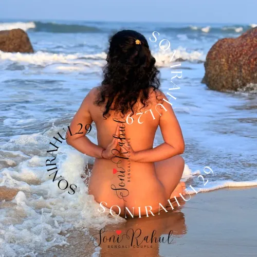 Sun-kissed skin, waves and sand exploring me completely 🥰