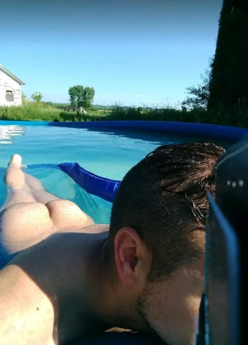 Sunny days at the farm