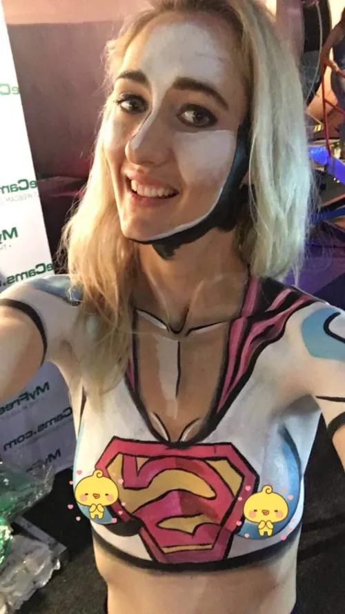 Super girl bodypaint