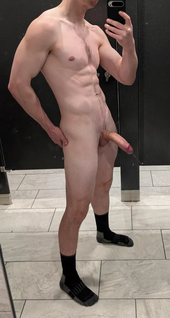 Sweaty gym socks (27)