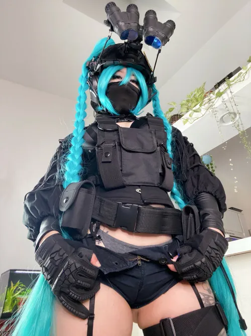 Tactical Hatsune Miku by Starrr_Fyre