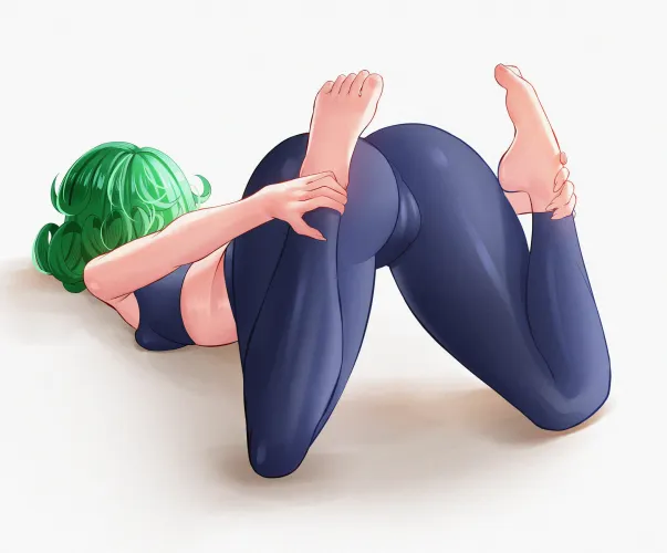 Tatsumaki trendy pose (@PietroSatou)