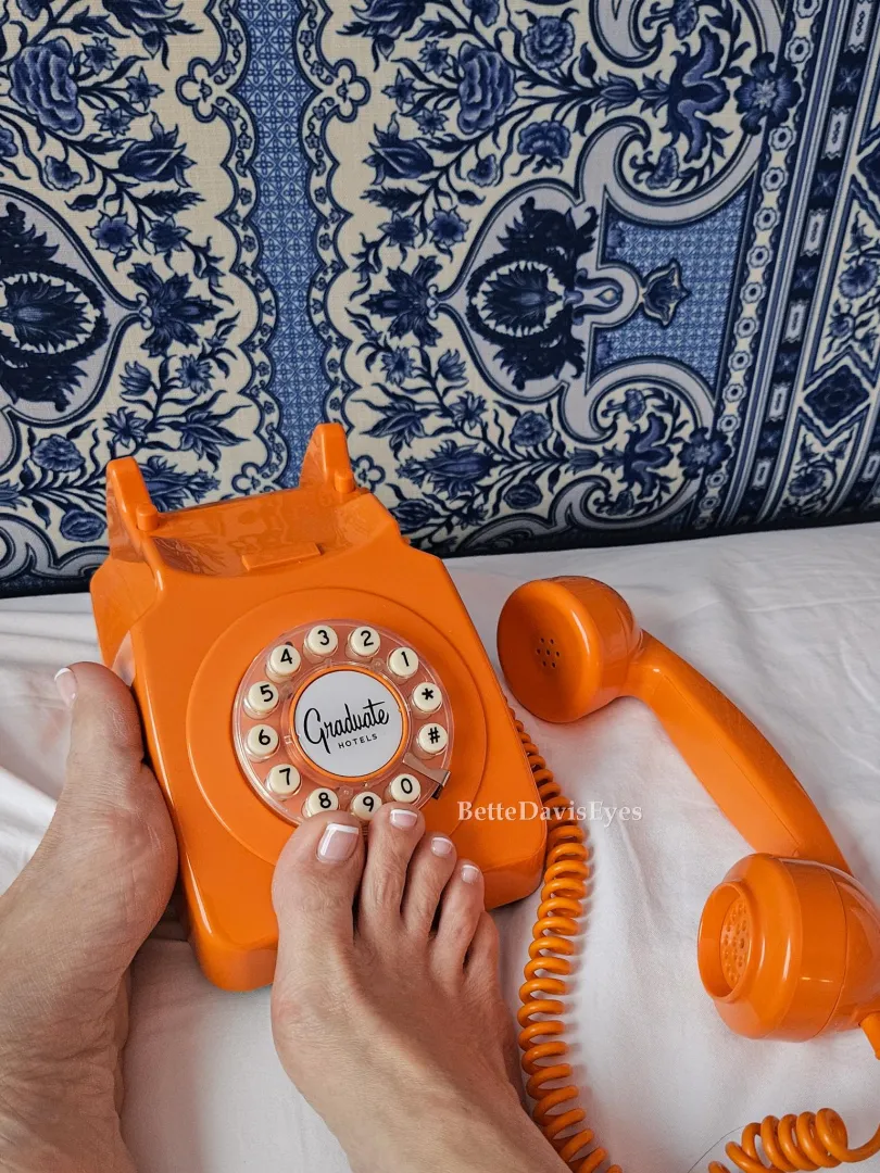 Tell me – would you answer if I called you with my toes?