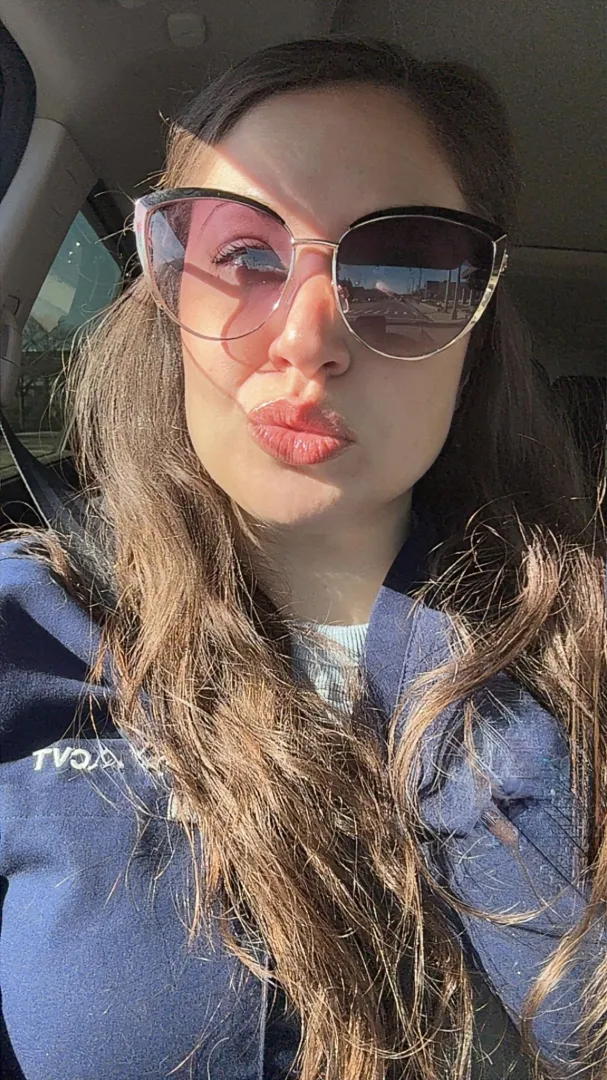 The sun was flirting with my on the way to work this morning ☀️