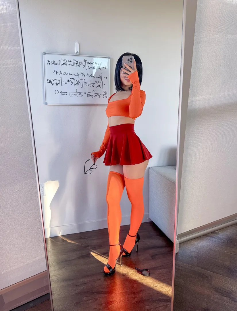 The thigh highs stay on even when I'm bended over