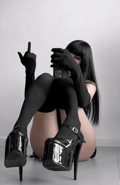 There’s a kind of man who stops feeling lost the moment his money and discipline are placed under the right woman instead of being wasted everywhere else.