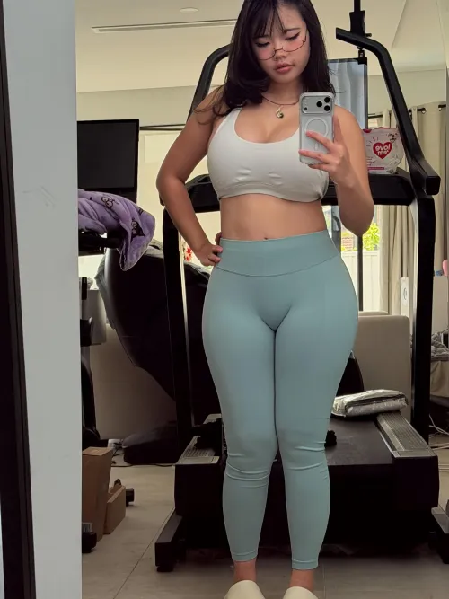 these leggings r doing a lot of heavy lifting today