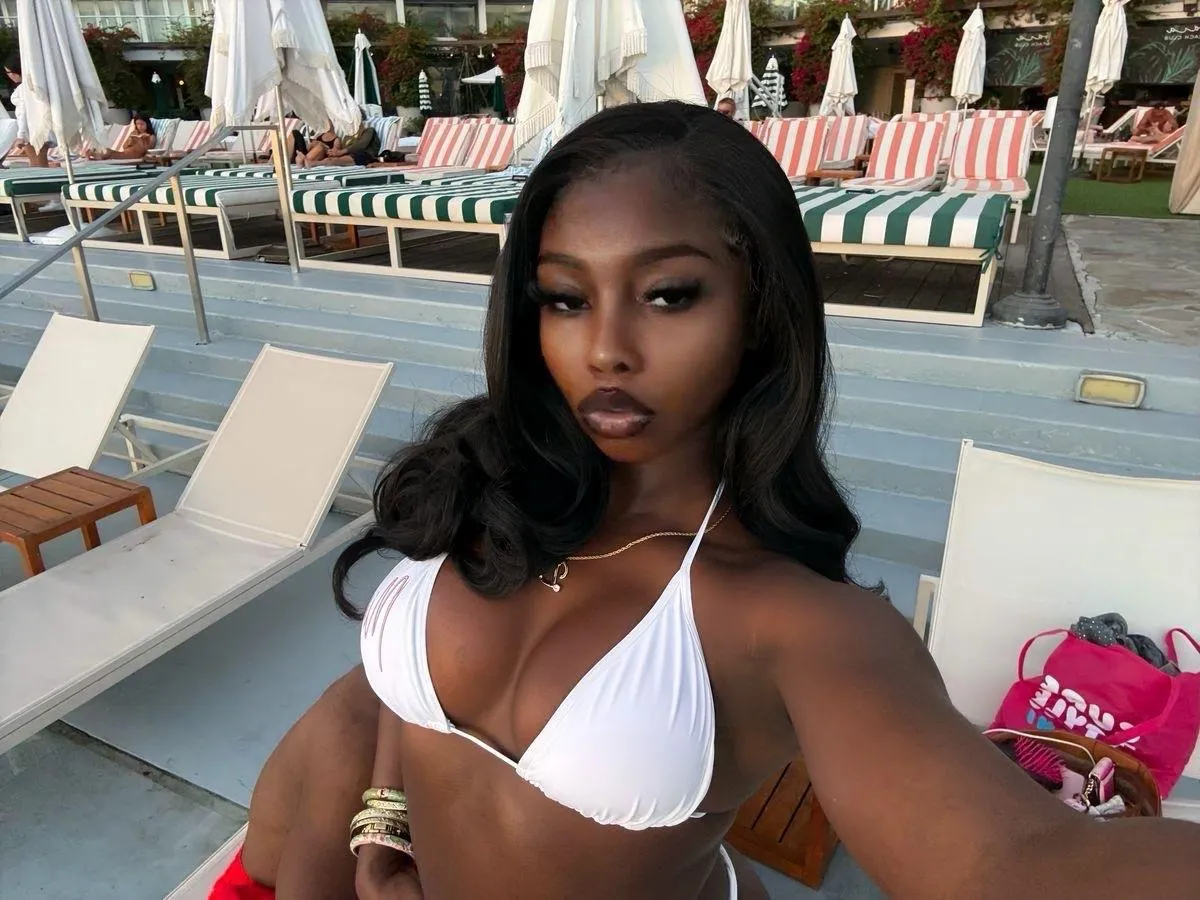 These lips don't kiss. They command.