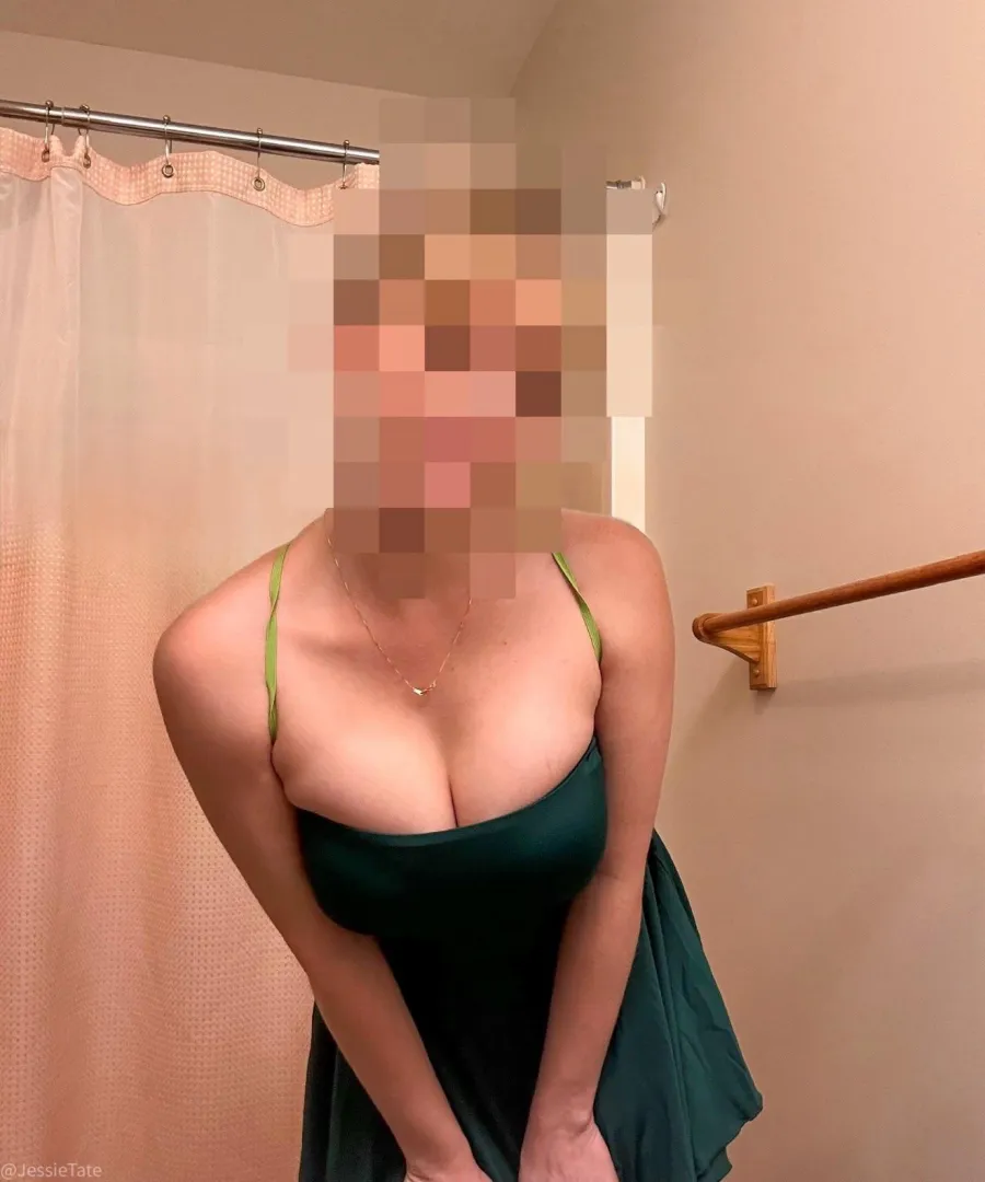 They Barely Fit \_(:/)_/