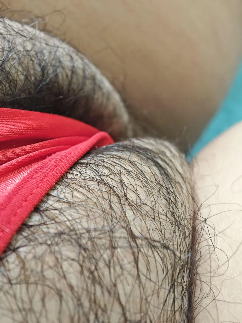 They say real men love it natural