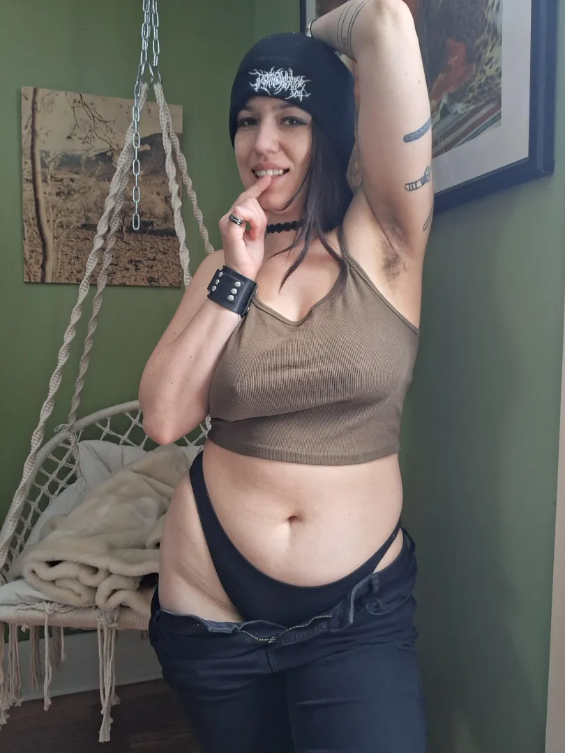 Thick and hairy dream girl