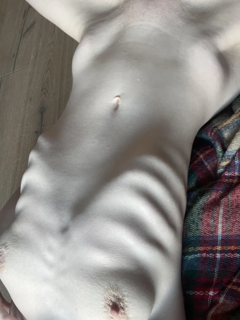 Think my bones are really pretty ❤️‍