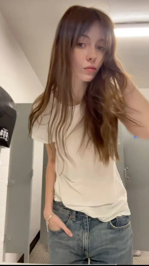 think my delicate skinny slut body could handle your whole thick cock slamming in raw? :3