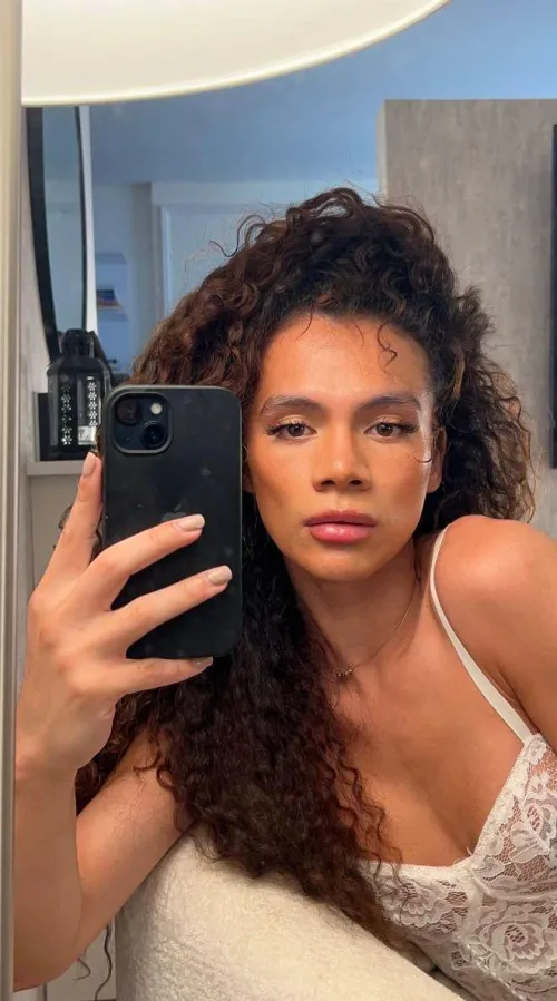 Think u could win a staring contest with me?